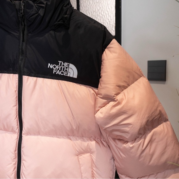 The North Face Black and Pink Puffer Jacket - Picture 6 of 8